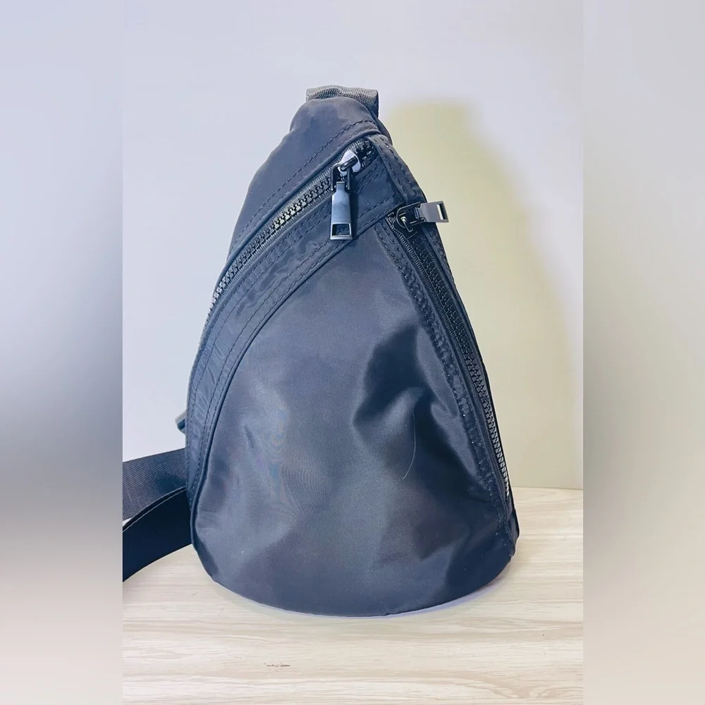 Urban Express Backpack Women's Black  Crossbody unio